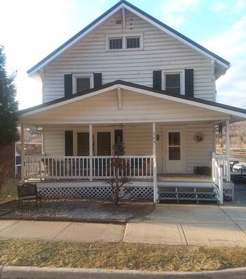 Marquette House | Welcome Home!