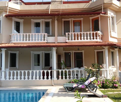 Fethiye City Center Villa | Fethiye-Calis Beach 4+1 havuzlu villa