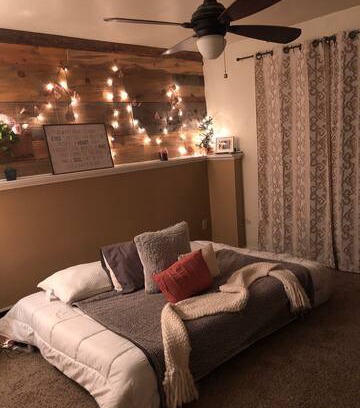 Rogers Park House | Beautiful Cozy Room Near Horsetooth Reservoir