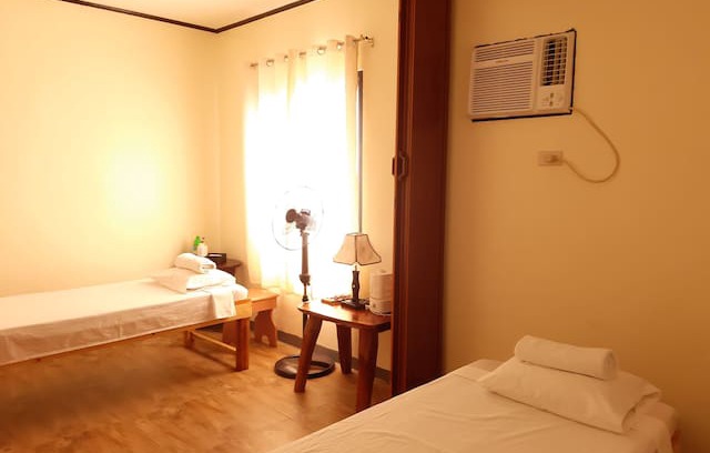 Tagaytay House | Casa Domingo Tagaytay Transient House