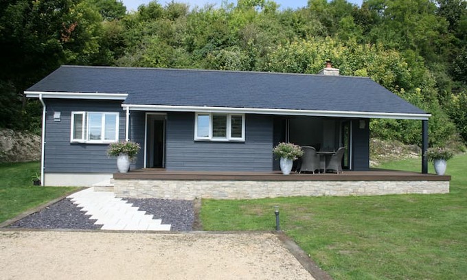 Upwey Cabin | Luxury contemporary cabin in the village of Upwey.