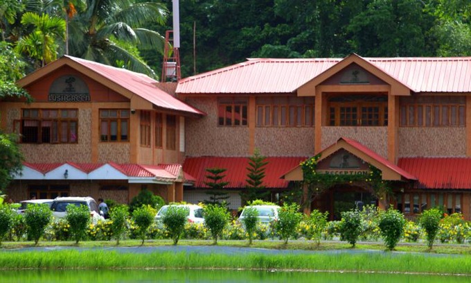 Wandoor Hotel | Cottage Garden View Lush Green Retreat