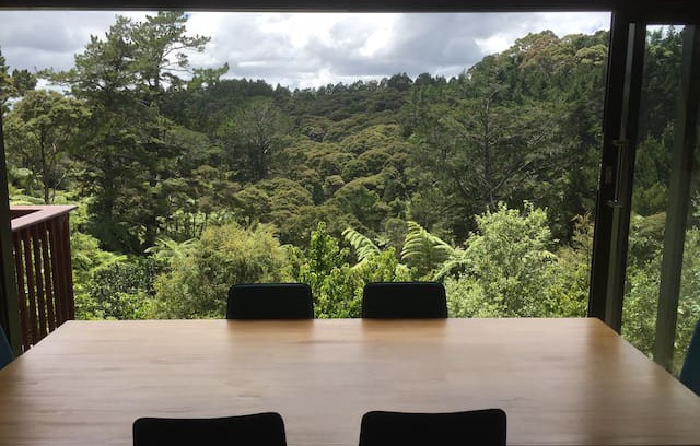 Oratia House | The ideal place to relax in Auckland