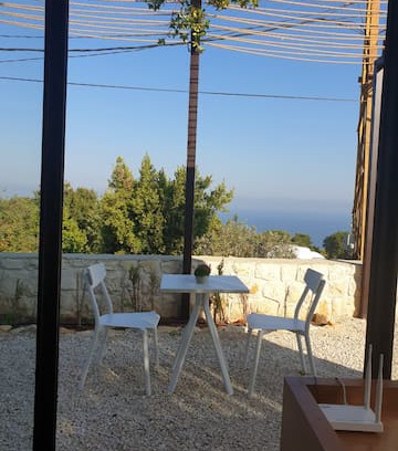 Thoum Bed & Breakfast | Casa de Thoum (Batroun) : AMARILLA Room