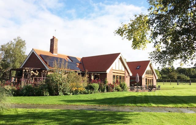 Stanton House | Large ground level room, ensuite disabled access
