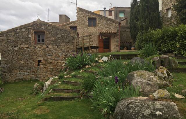 La Vajol House | Masia de Piedra del S.XVI en alquiler
