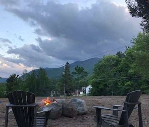 Wilmington Villa | Woodland Vacations- Little Owl Chalet
