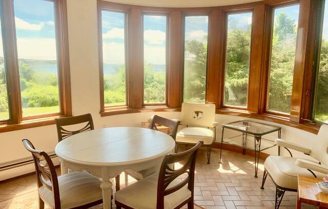 Katama House | ★Waterfront Cottage in Katama★PRIVATE Beach ★