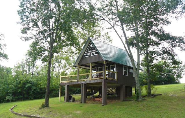McMinnville Cabin | Sunrise Mountain Tree House Cabin