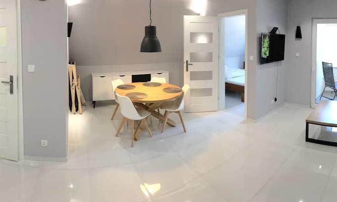 Lukecin Apartment | El Sol Apartment