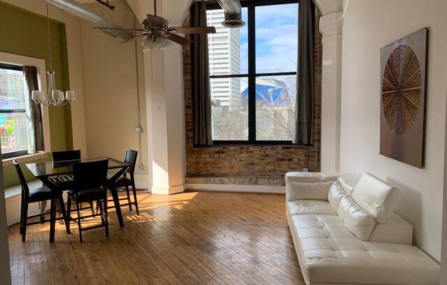 South Downtown Apartment | Downtown Atlanta Condo I