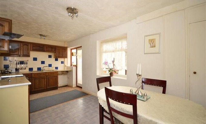 Maidstone House | A stunning, spacious 3 bedroom house available