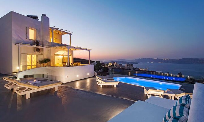 Akrotiri House | Zen Villa Santorini