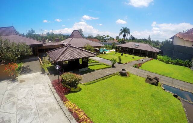 Cisarua Villa | Villa Bango-Puncak, Stunning Villa up to 30people.