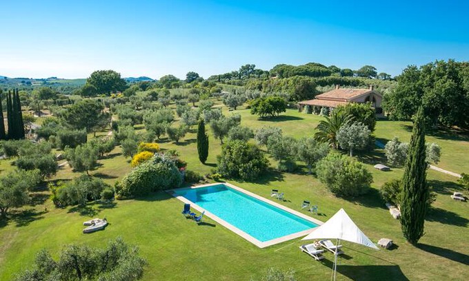 Magliano in Toscana Villa | Bookwedo La Pietraia