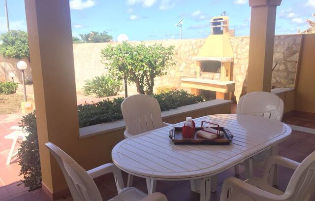 Pizzolungo House | Villa al Mare, Relax e Barbecue (air conditioned)