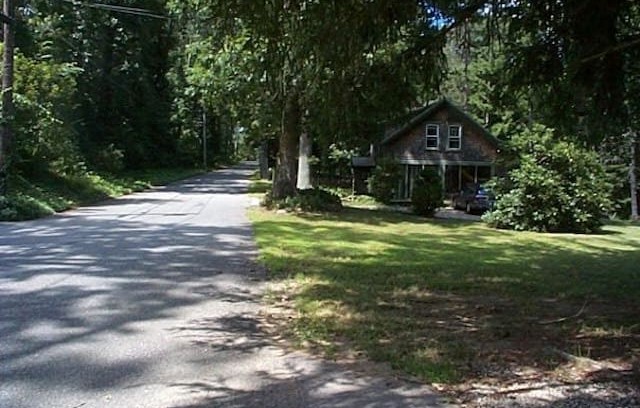 Pomfret Cabin | Spacious & Quiet Cottage