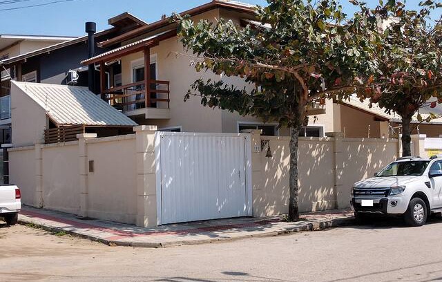 Lagoa Pequena House | Casa no Novo Campeche, pé-na-areia e Lagoa Pequena