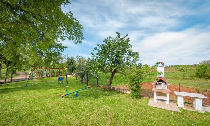 Prhati House | Two Bedroom House, in the countryside in Barban, Outdoor pool