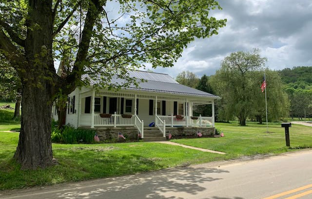 Glenmont House | Marymount Hideaway in Ohio’s Amish country