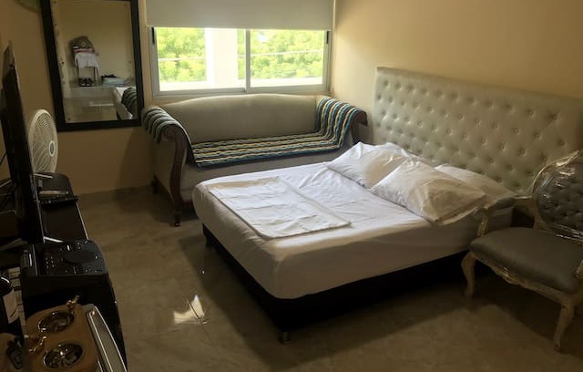 Sabanilla Montecarmelo House | Marino Beach, está a solo 100 metros del Hotel prado mar y Kilymandiaro disco bar restaurante, le ofrecemos una vista al mar fenomenal el cual puede ver el sunset
