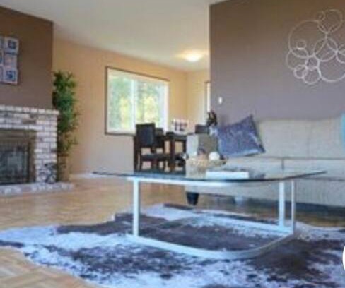 San Rafael House | Very quite place by the hills .