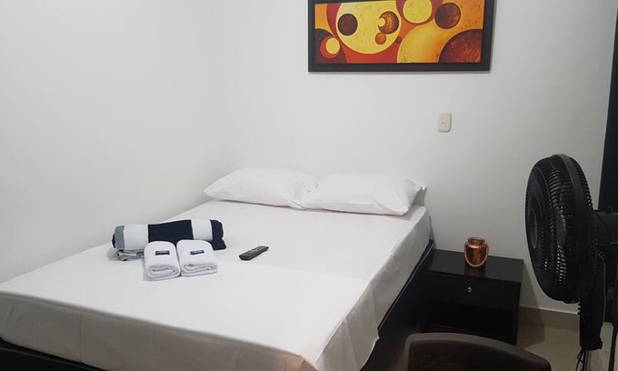 Laureles House | APARTA HOTEL LAURELES HOME HABITACIÓN PRIVADA 207