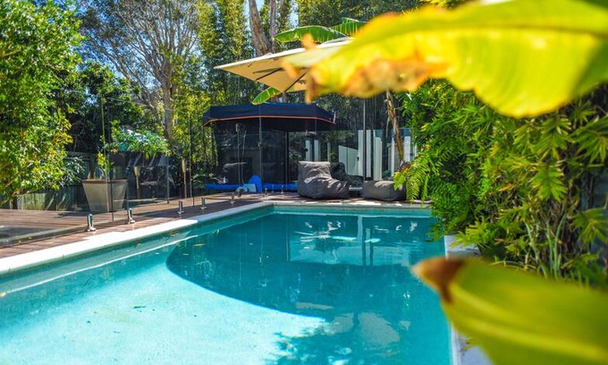 Moffat Beach House | 🏖Moffat Beach House 🏖Beach 100m 🐕 LONG STAY DISCOUNTS APPLY!
