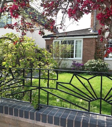 Frodsham House | Annie's Annexe
