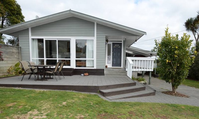 Hilltop House | Sunset Cottage