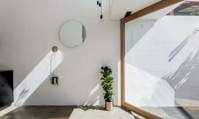 Hobart Central Business District Cabin | Milkmans Cottage @milkmanscottage #milkmanscottage