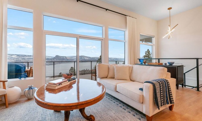 Okanagan-Similkameen House | Lake Vista Panaromic Lake Views