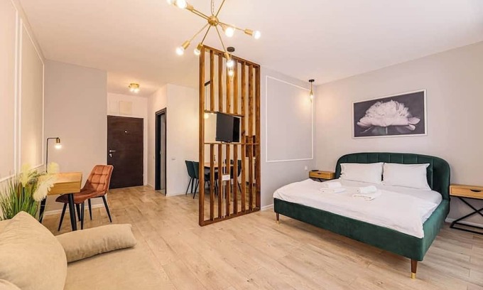 Brasov Apartment | UNO - Gardens Nature Studio With Garden