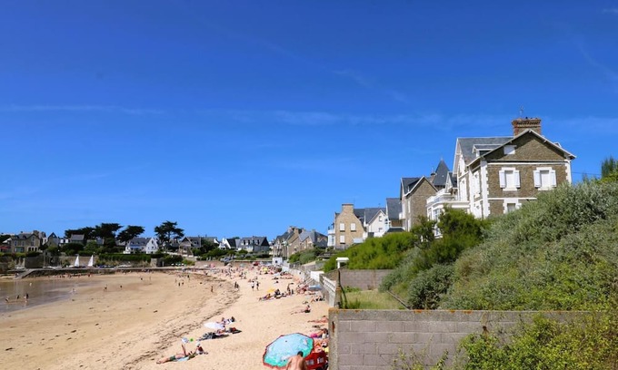 Saint-Ideuc Apartment | A Saint-malo, Dans le Quartier de Rochebonne et à 1.8km du Bourg de Rothéneuf, Agréable Location de