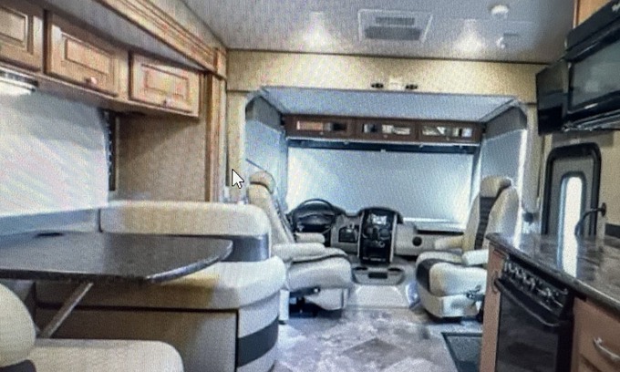 Xenia House | Luxury RV At The Farm