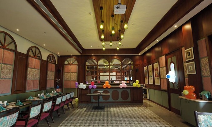 Raipur Hotel | Hotel Meeravill