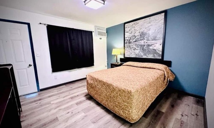 Oskaloosa Hotel | Hotel O