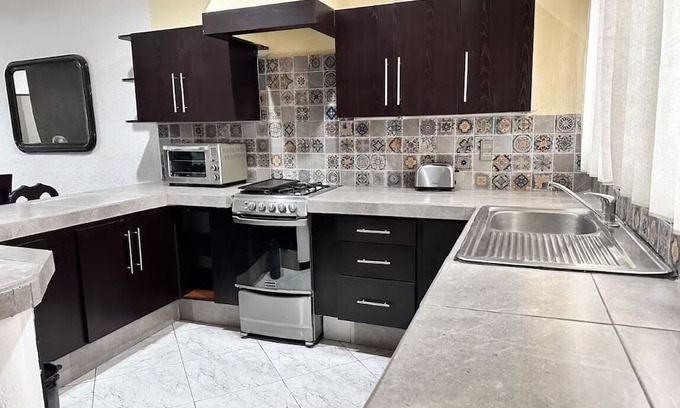 Chapala Centro Apartment | Tranquil 2-bedroom apartment with WiFi in Chapala