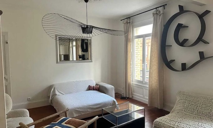 Downtown Le Havre Apartment | Homerez - Modern Apartment in Le Havre