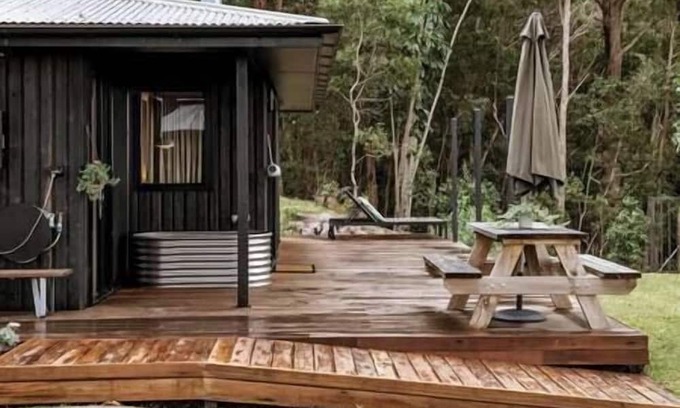 Booroobin Cabin | Luxury Eco Cabin, 16 acres of bliss 12 mins Maleny