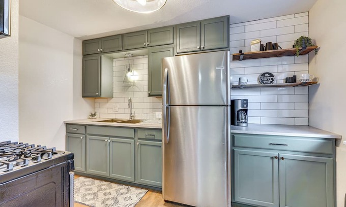 Pueblo House | 4 Mi to Dtwn: Cozy Home in Pueblo
