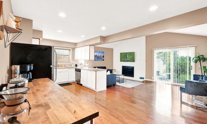 Sterling Heights House | Elegant 3BD Retreat in Sterling Heights
