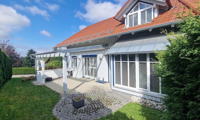 Haarbach House | Living on the golf course in a very quiet location.