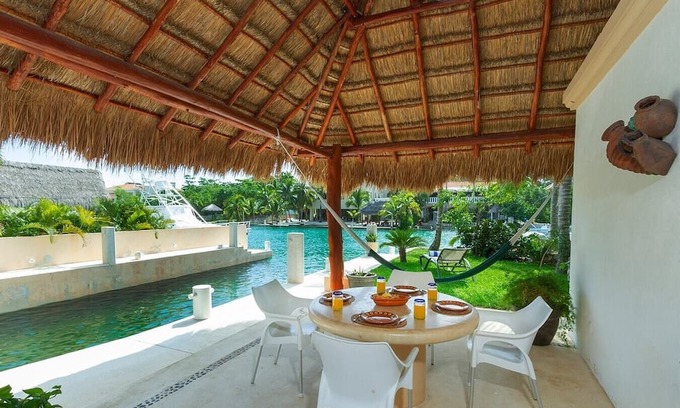 Puerto Aventuras Villa | Villa Marina - Exclusive Canal Home w/Private Pool