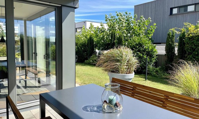 Blaustein Apartment | Traumhafte Ferienwohnung Blaustein-panorama - neu und mit Eigenem Garten!