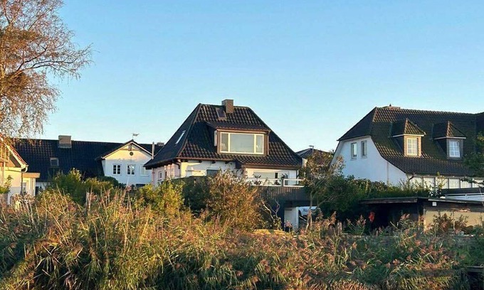 Sieseby House | Ferienhaus mit Traumhaften Schleiblick Über Schleswig mit Wasserzugang