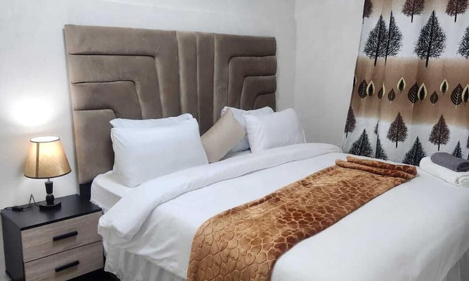Greater Johannesburg Metropolitan Area House | Ogans Glen Stylish 1 BedRoom Apartment Self-Catering