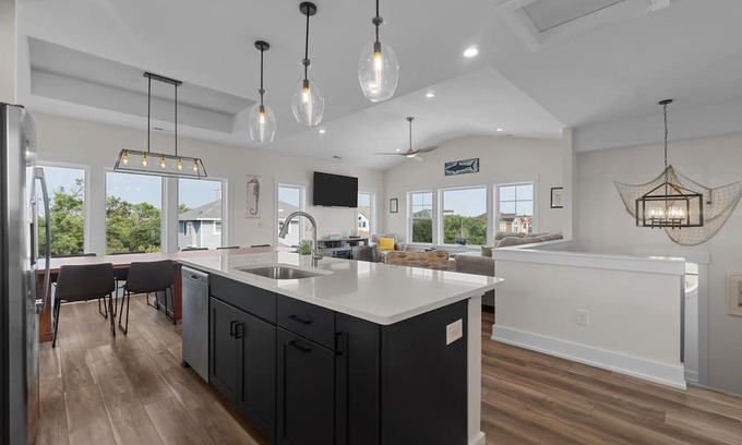 Ocean Sands House | Brand new 6 Bedroom home with 4 masters bedrooms and short walk to the beach