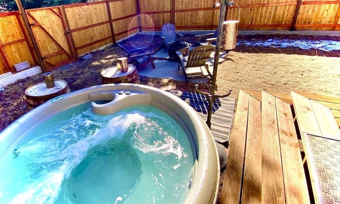 Buena Vista House | The Sundog House! Walk to town, hot tub and one dog OK! Close to hot springs!