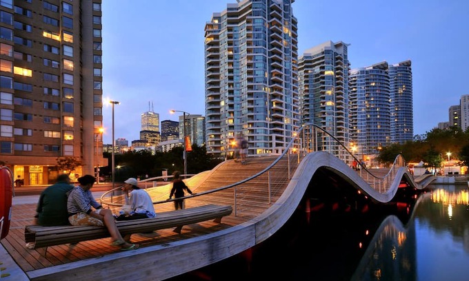 Fashion District Apartment | Prime, TO Central Studio